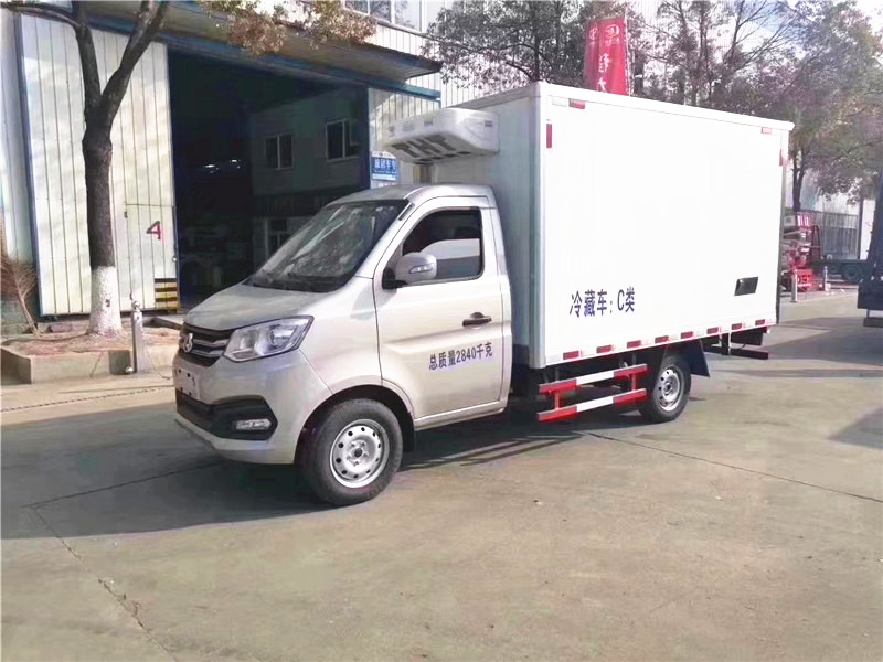 國六 長(zhǎng)安跨越王3米冷藏車